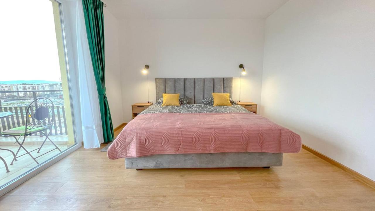 Dreamview Apartment With Private Parking Brasov Exterior photo