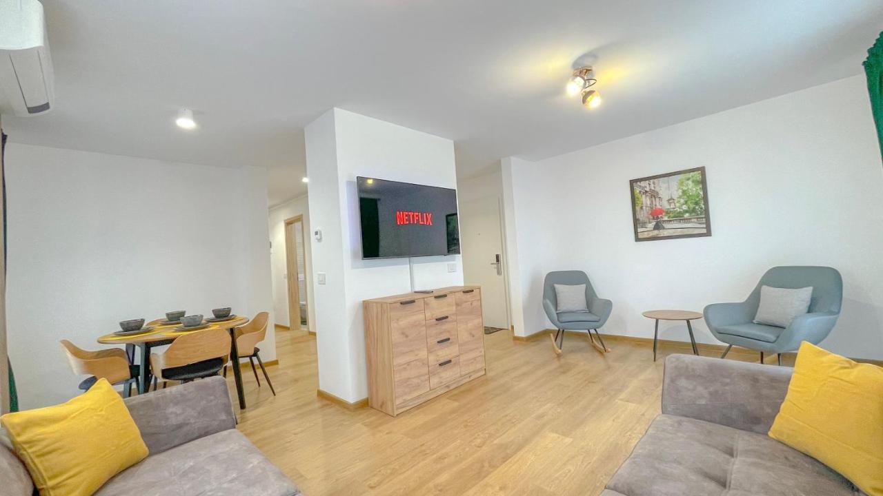 Dreamview Apartment With Private Parking Brasov Exterior photo