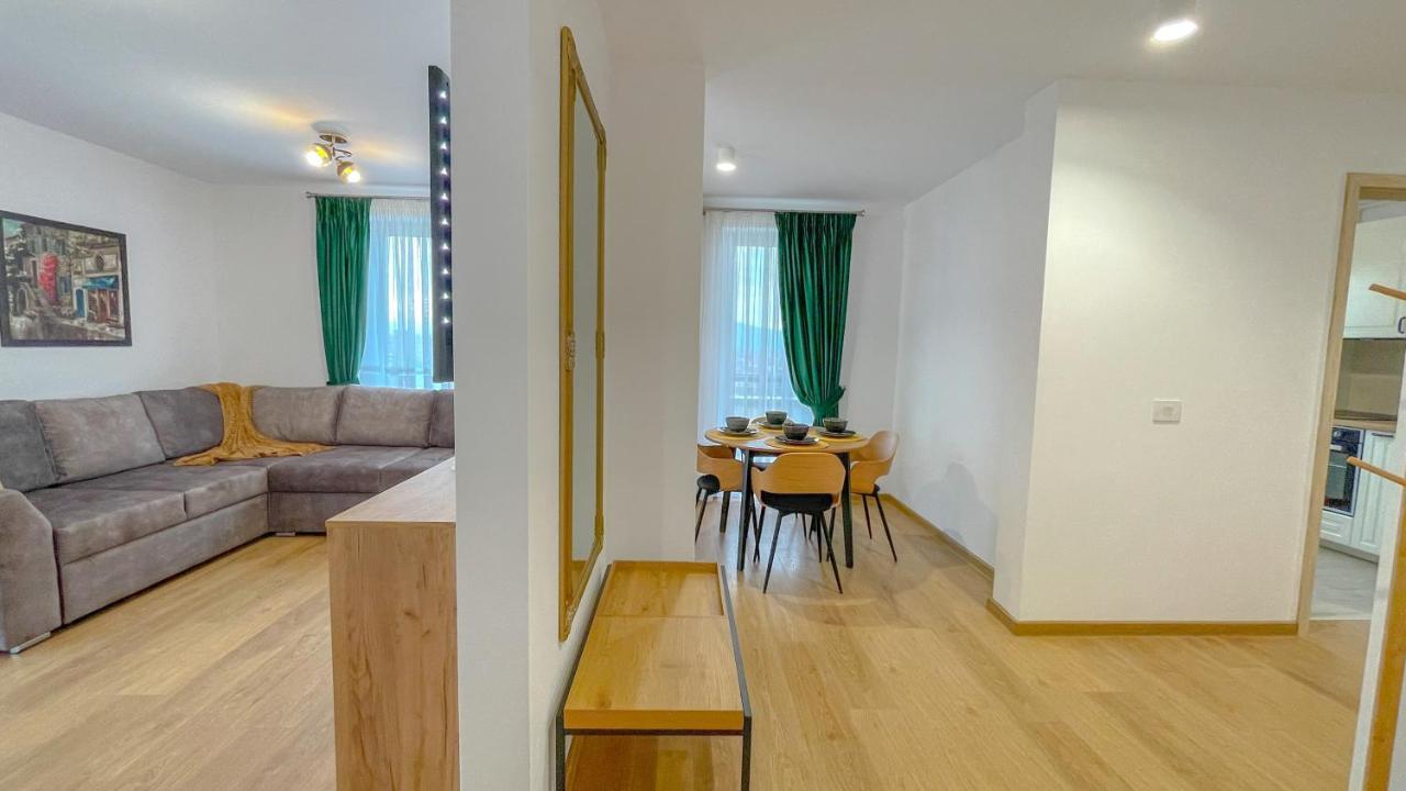 Dreamview Apartment With Private Parking Brasov Exterior photo